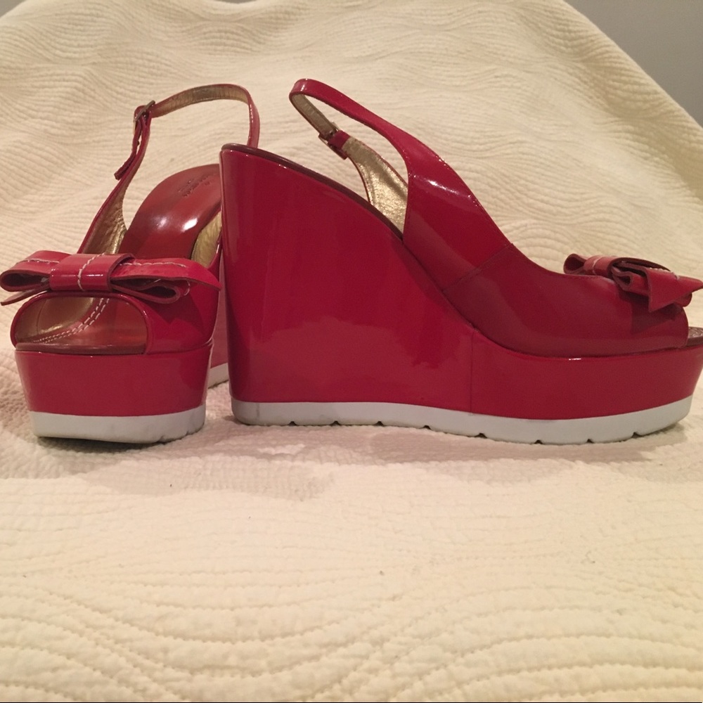 - Kate Spade size 9 red patent leather white sole - Picture 2 of 4